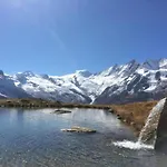 Bedroom Retreat In Valley Saas-Grund