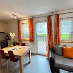 Daire Bedroom Retreat In Valley *