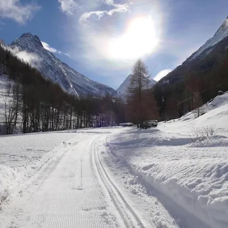 Apartamento Bedroom Retreat In Valley Saas-Grund