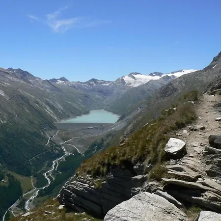 Bedroom Retreat In Valley Apartamento