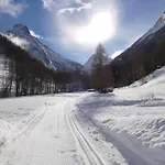 Bedroom Retreat In Valley * Saas-Grund
